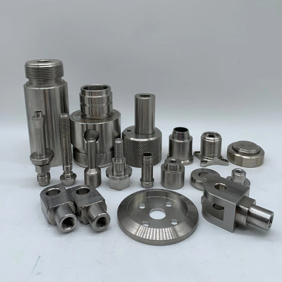 Bronzematerial Fähigkeiten CNC-Präzisionsdrehen und Fräsen Fitting Ersatzteil Komposit